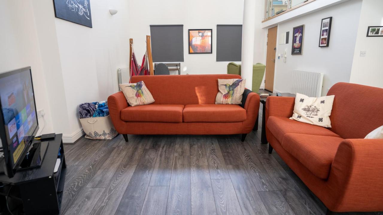 Stunning Mezzanine Apartment Near City Centre 카디프 외부 사진
